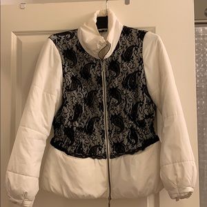 Lace black/white coat